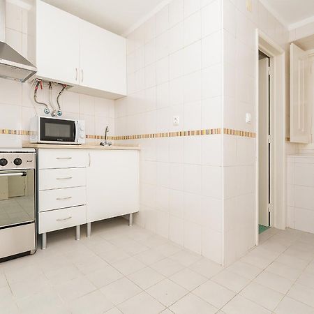 River View 1Bdr Apt In Alfama Close To Tram Lisboa Extérieur photo