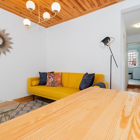 River View 1Bdr Apt In Alfama Close To Tram Lisboa Extérieur photo