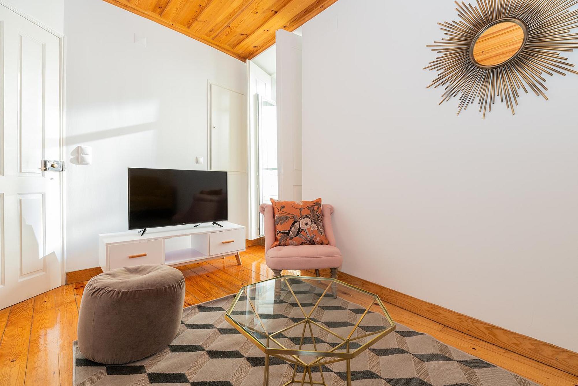 River View 1Bdr Apt In Alfama Close To Tram Lisboa Extérieur photo